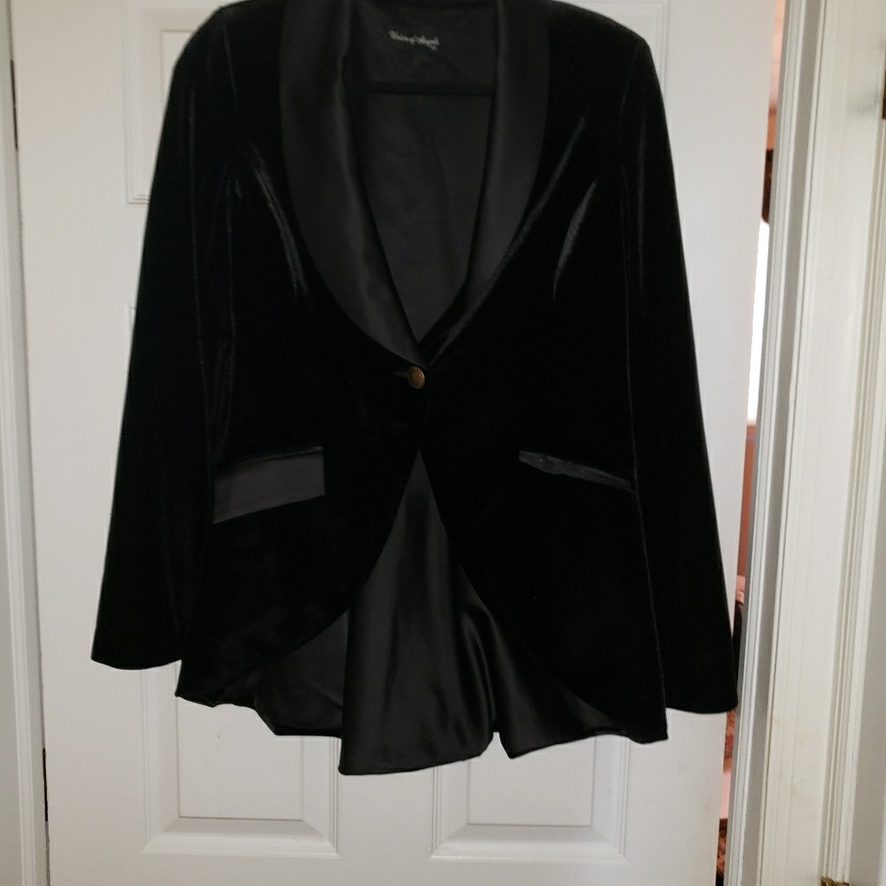 Blazer - image 4